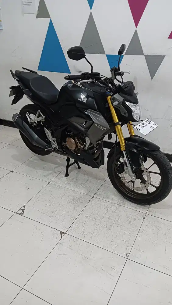 Honda New CBR 150 R SE 2023 Km 8000