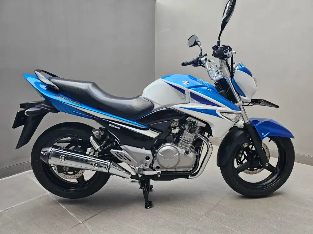 Suzuki Inazuma GW 250 [2013] KM 3 RB