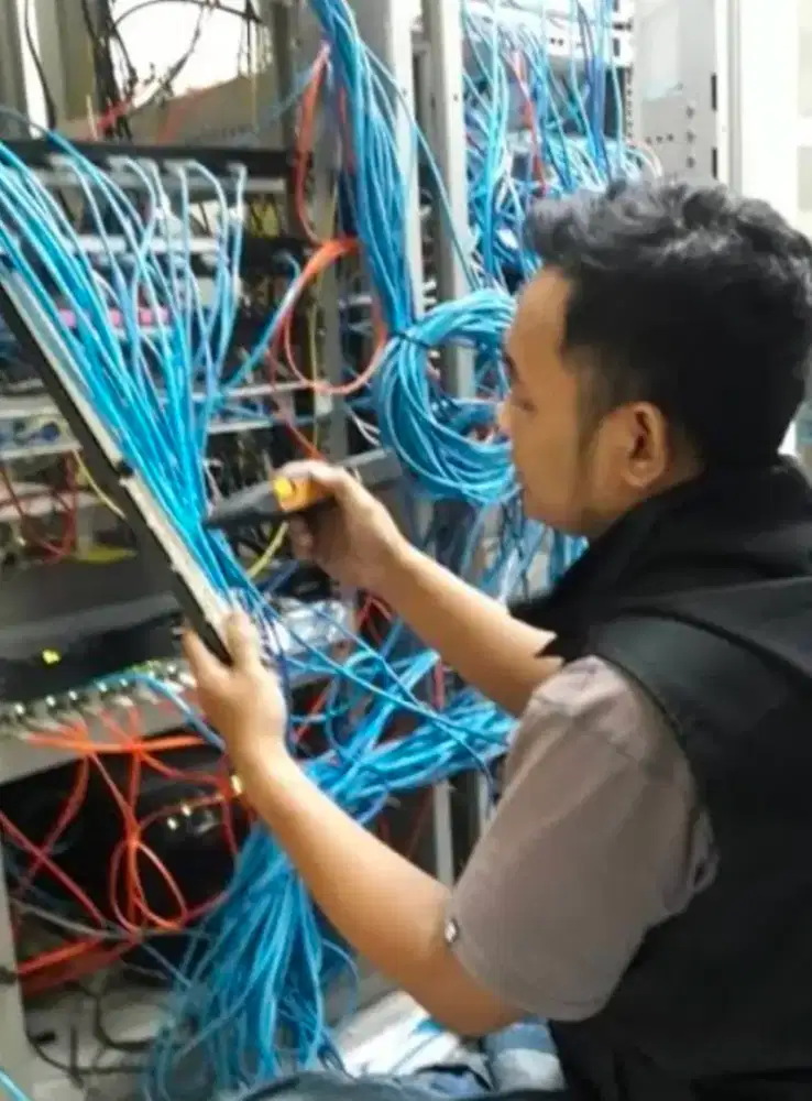 Teknisi Harian Kabel Data, Bangunan, Listrik, Las