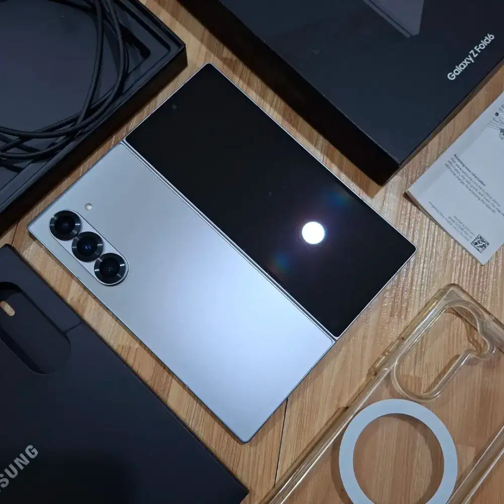 Samsung Galaxy Z Fold 6 12/512 SEIN Fullset