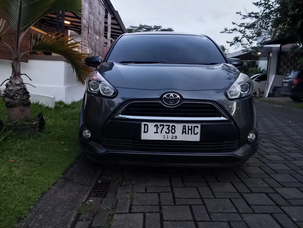Toyota Sienta 2018 Bensin