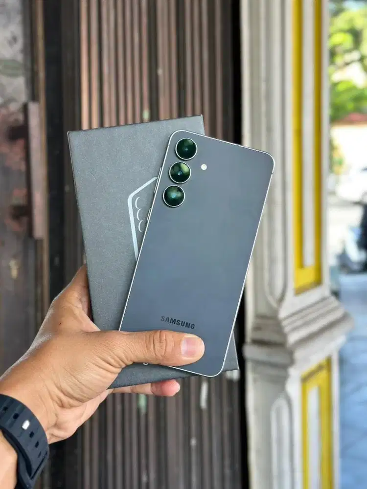 Samsung S25 FE 8/256GB