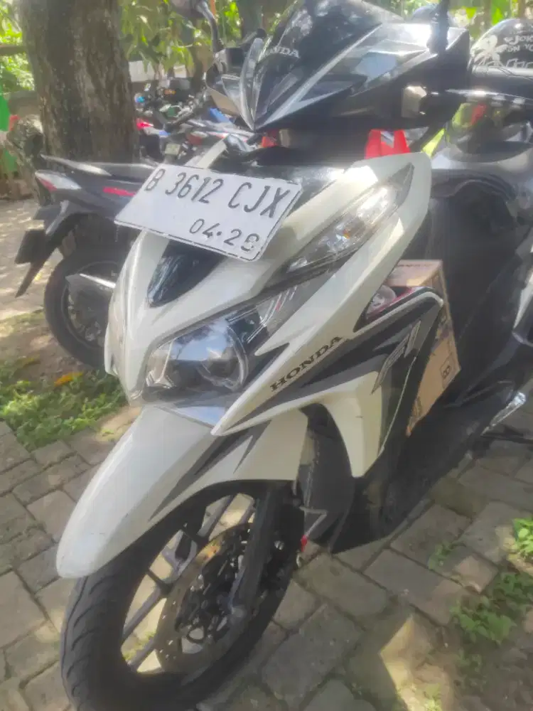 Dijual cepat Vario Kzr/ TT Mio sporty