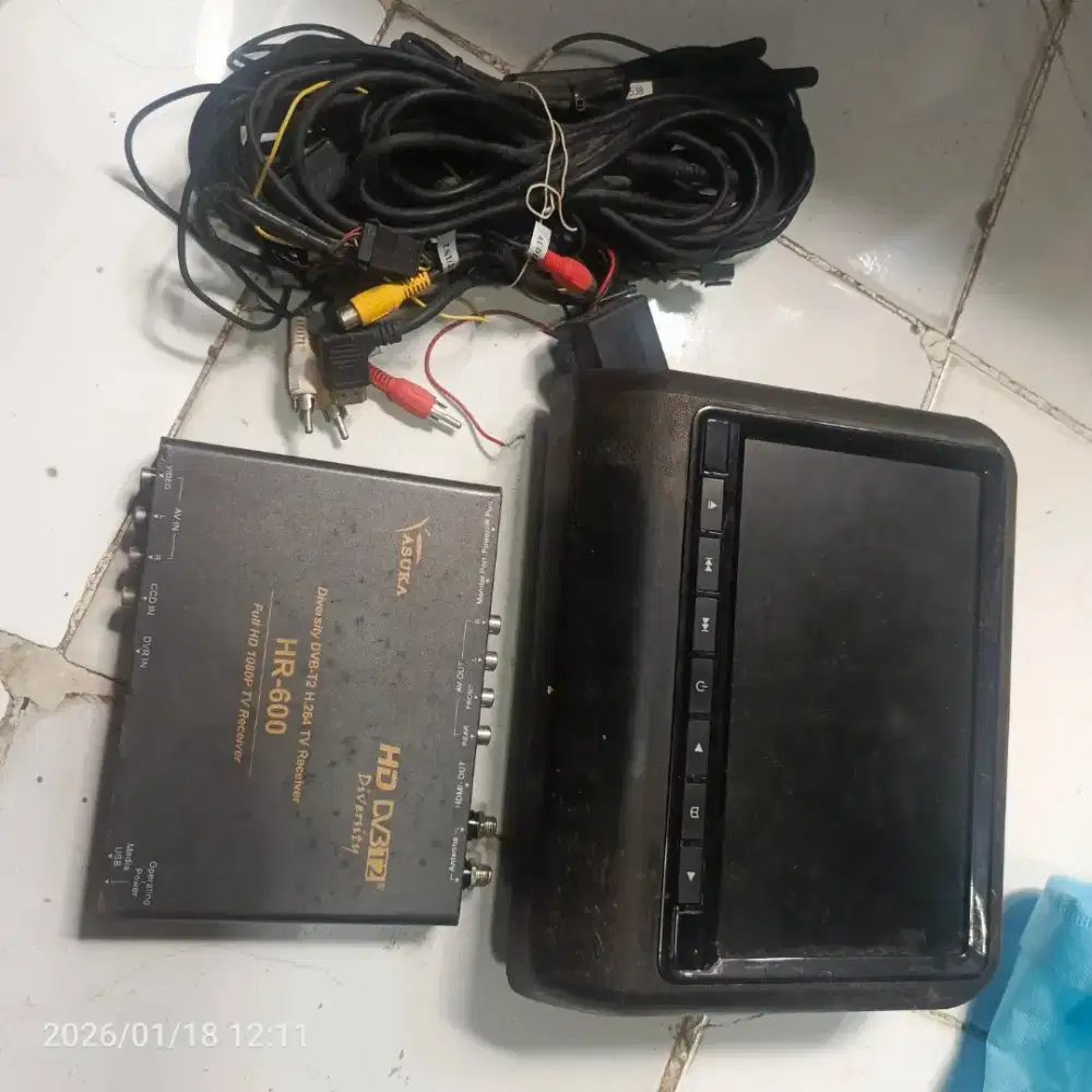 Monitor tv mobil fortuner original Fortuner