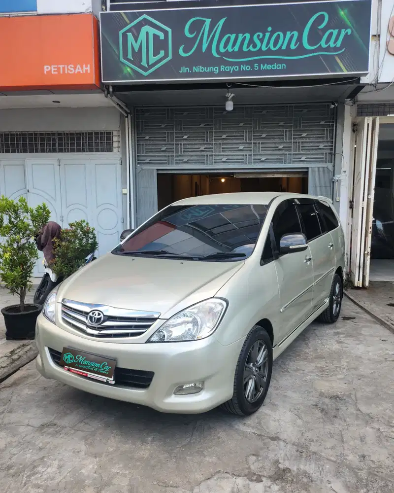 Toyota Kijang Innova 2011 Diesel