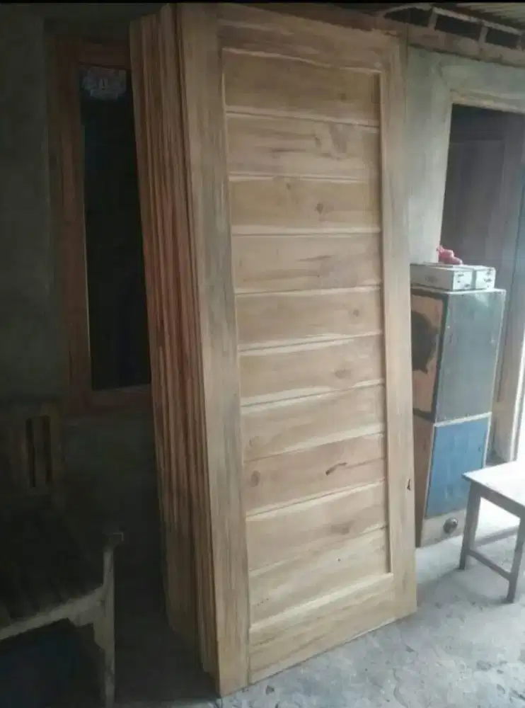 Pintu jati minimalis