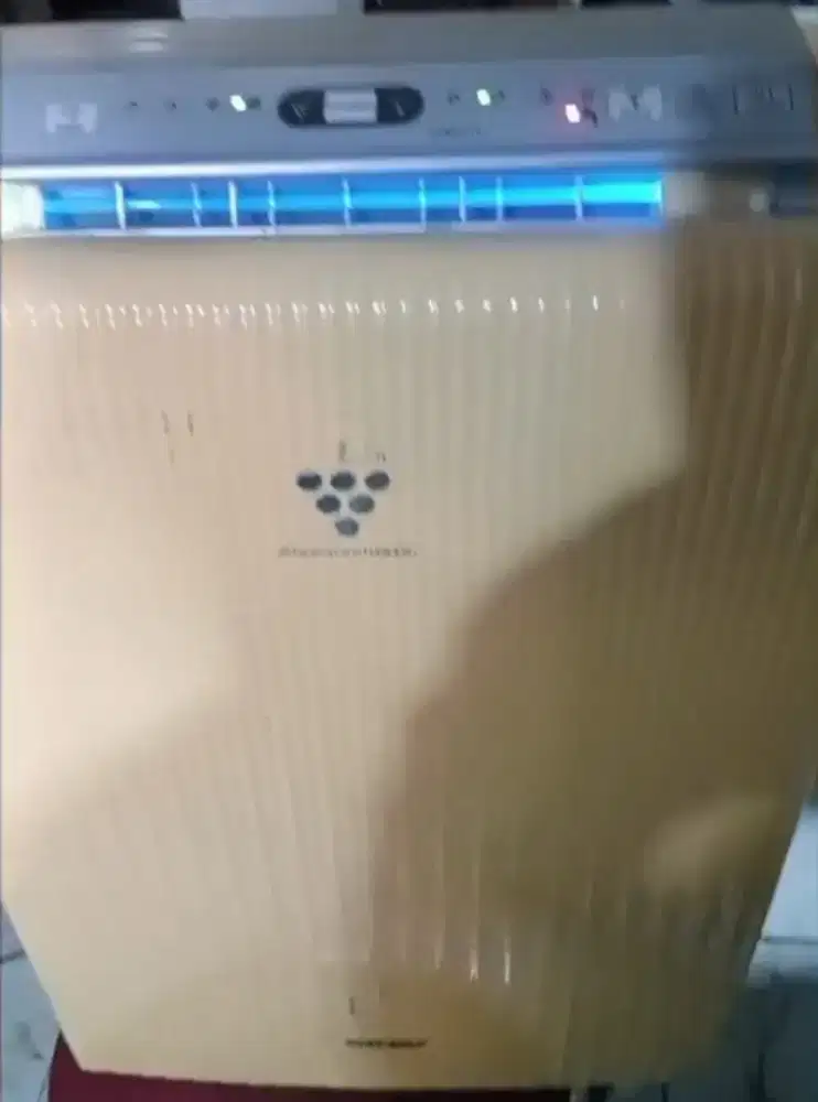 Pembersih udara ruangan, air purifier merk sharp