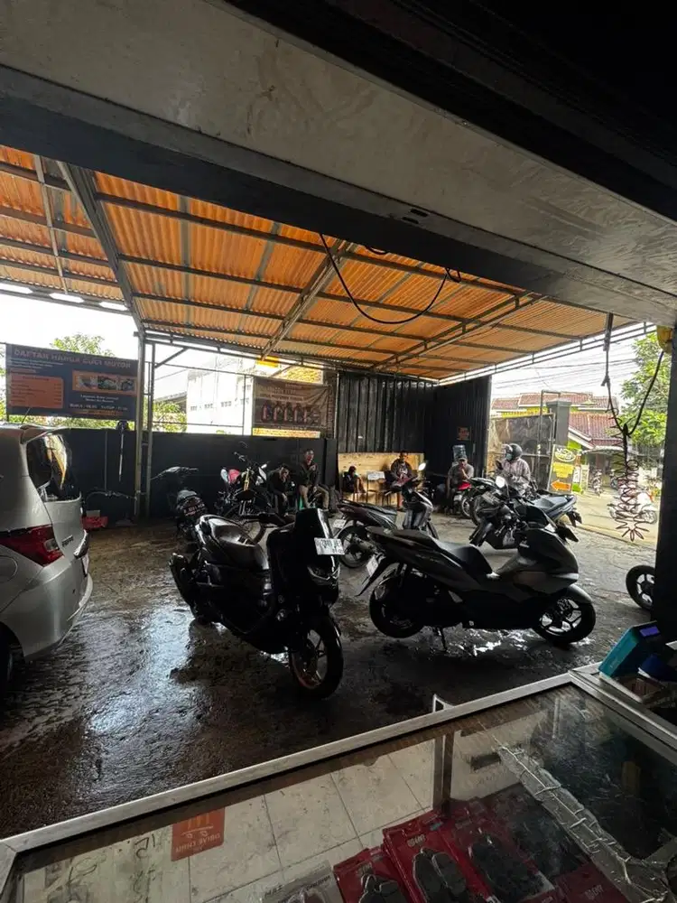 Dibutuhkan montir motor!!!