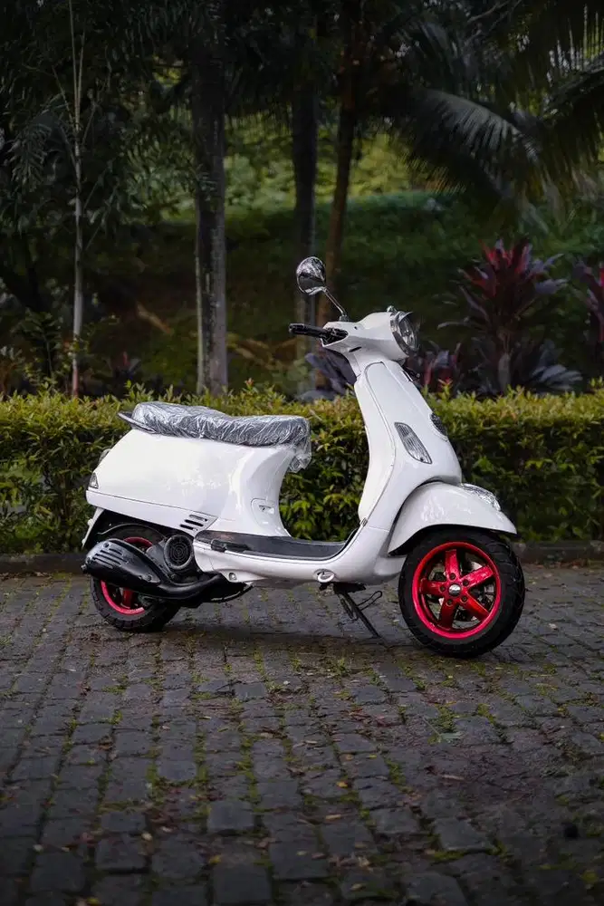 PIAGIO VESPA MATIC VESPA LX 150 2VIE 2012