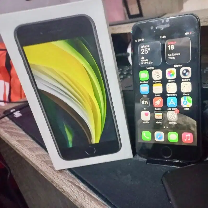 Iphone SE 2 2020 64 gb resmi fullset original