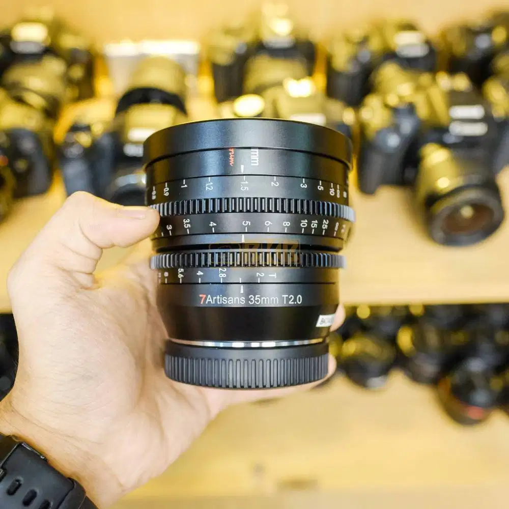 Lensa 7Artisans 35mm T2.0 for Canon EOS R Fullset Like New