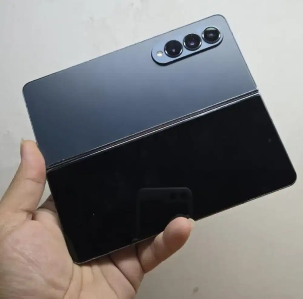 Samsung Galaxy Z Fold4 Ram 12Gb/512Gb lengkap