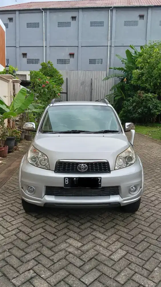 Toyota Rush S Manual 2011