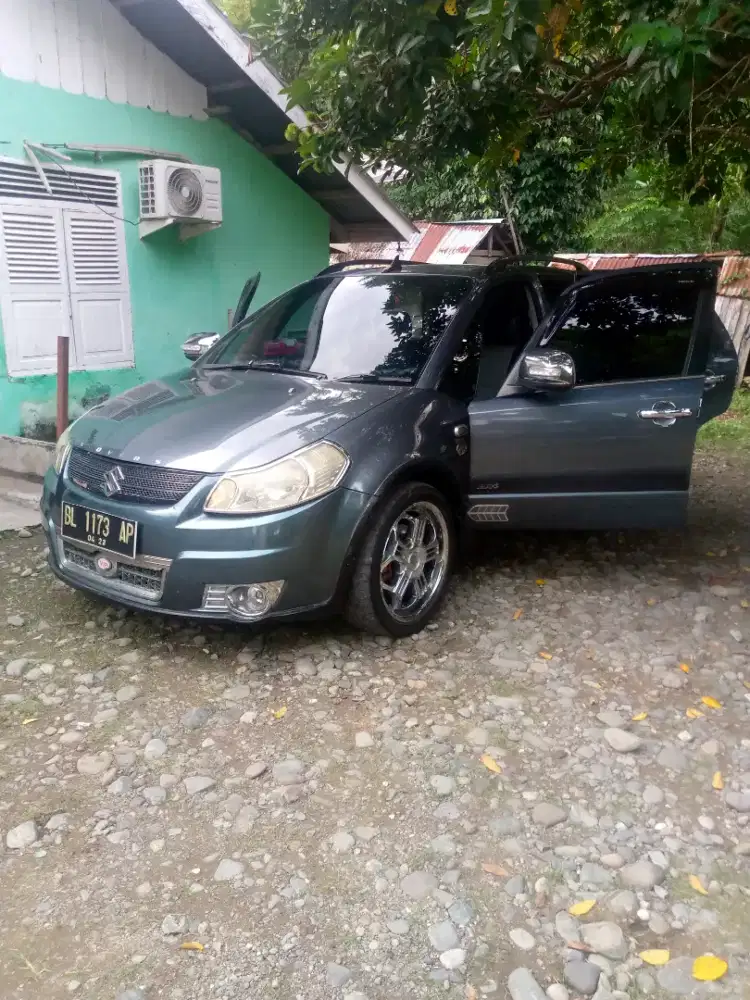Dijual Suzuki SX4 2008