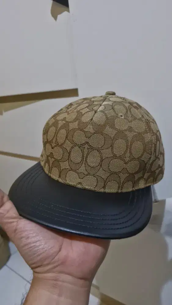 Topi Coach Signature Brown