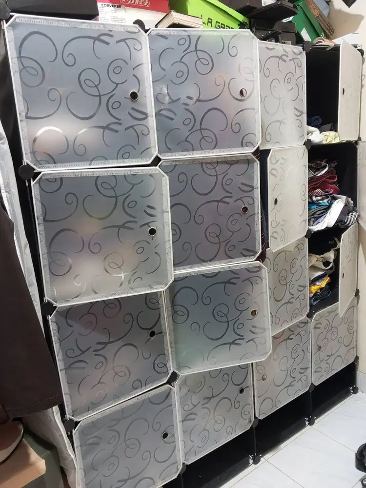 DIJUAL ALMARI BAJU PLASTIK