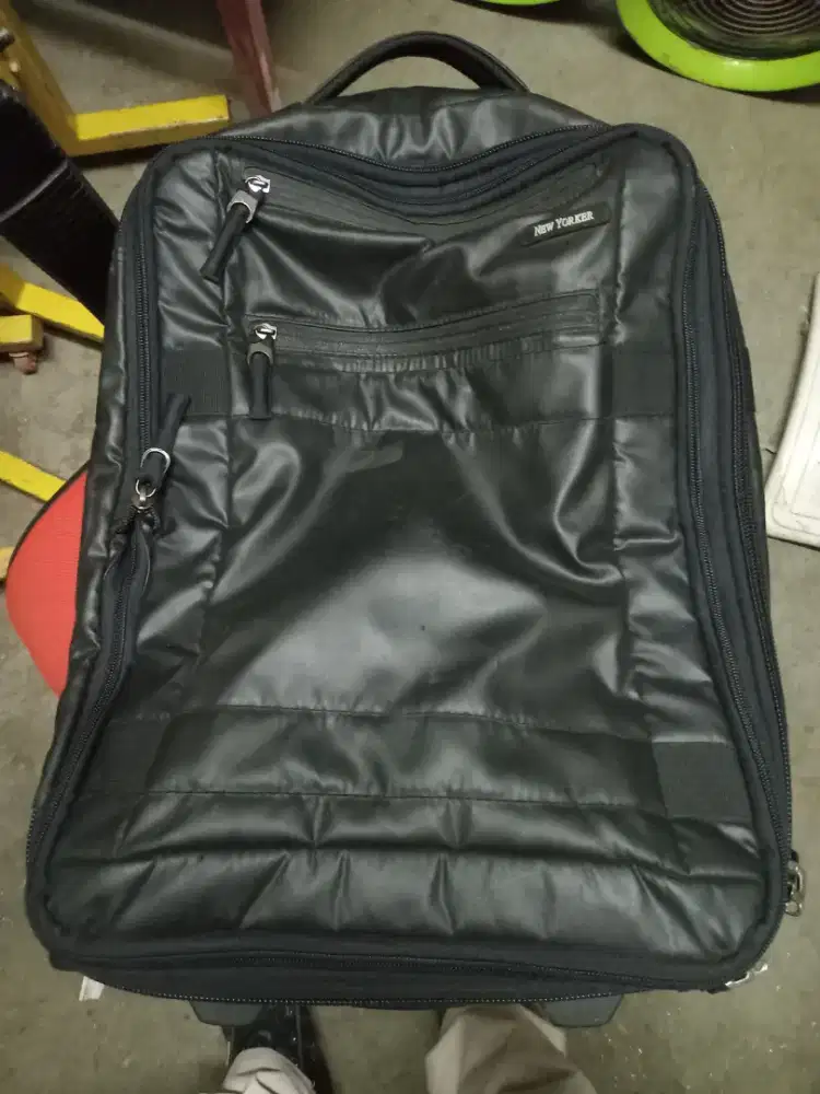 Tas ada roda new yorker