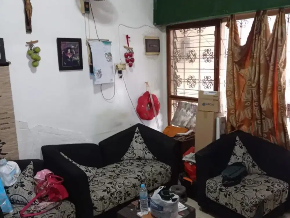 Rumah HOOK Mulyosari Hitung Tanah Row Jalan Lebar Strategis Dekat ITS, Pakuwon City