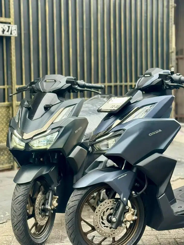 KM 92 KILO! VARIO 160 ABS 2025 HITAM/BIRU GRESS LIKE NEW