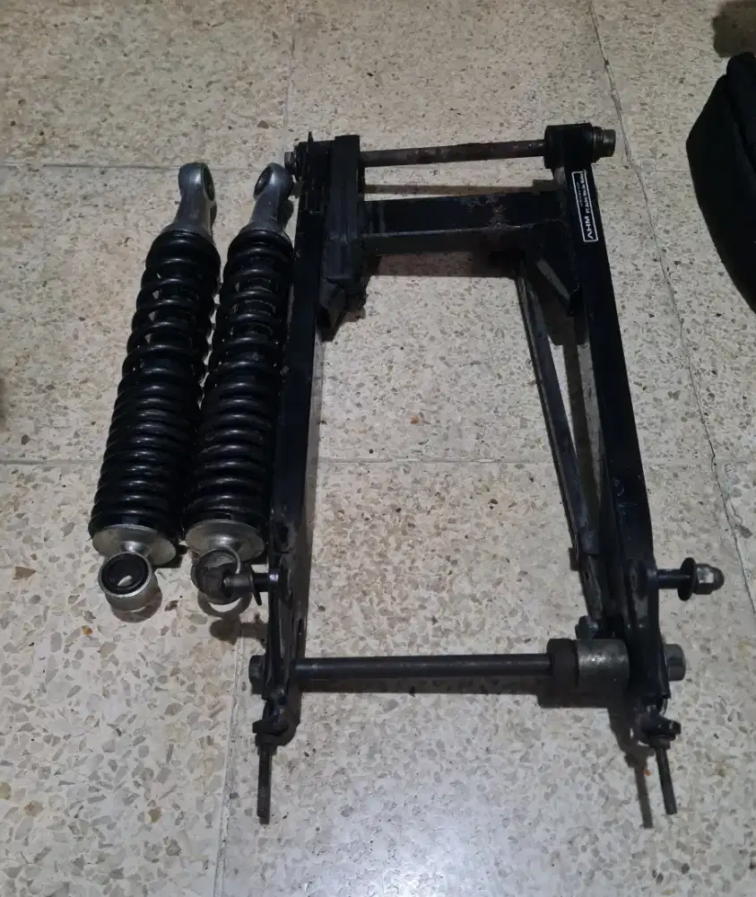Swing Arm honda & Shock honda