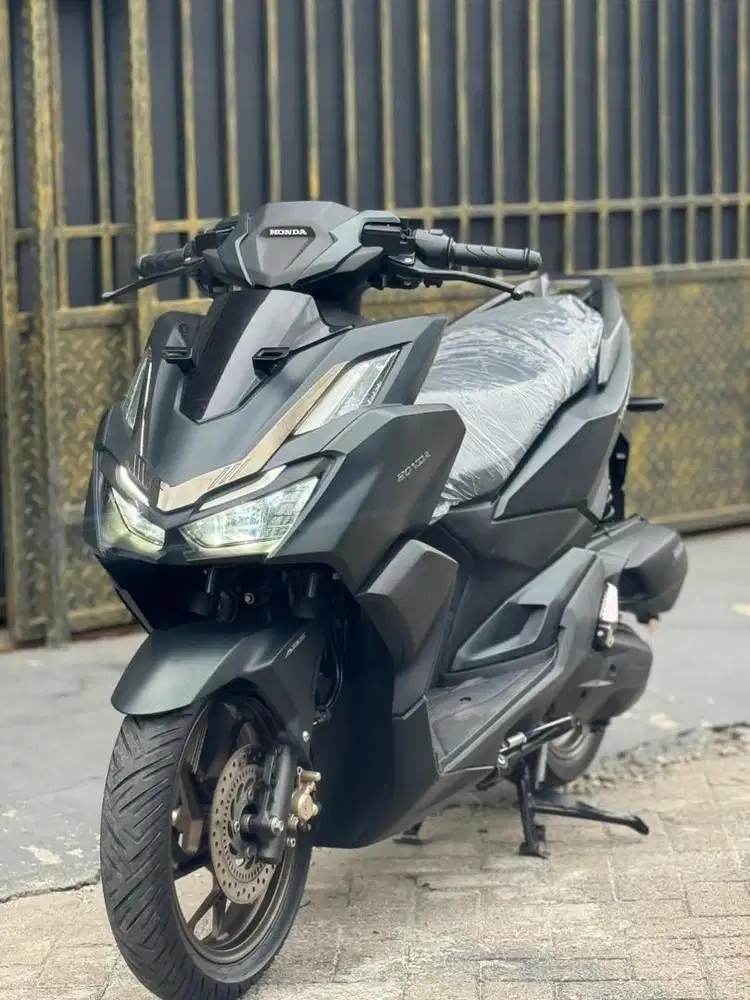 KM 92 KILO! VARIO 160 ABS 2025 HITAM GRESS LIKE NEW