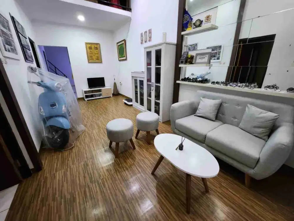 Rumah minimalis modern siap huni luas tanah 108 dengan  lebar muka 6 m hadap Selatan