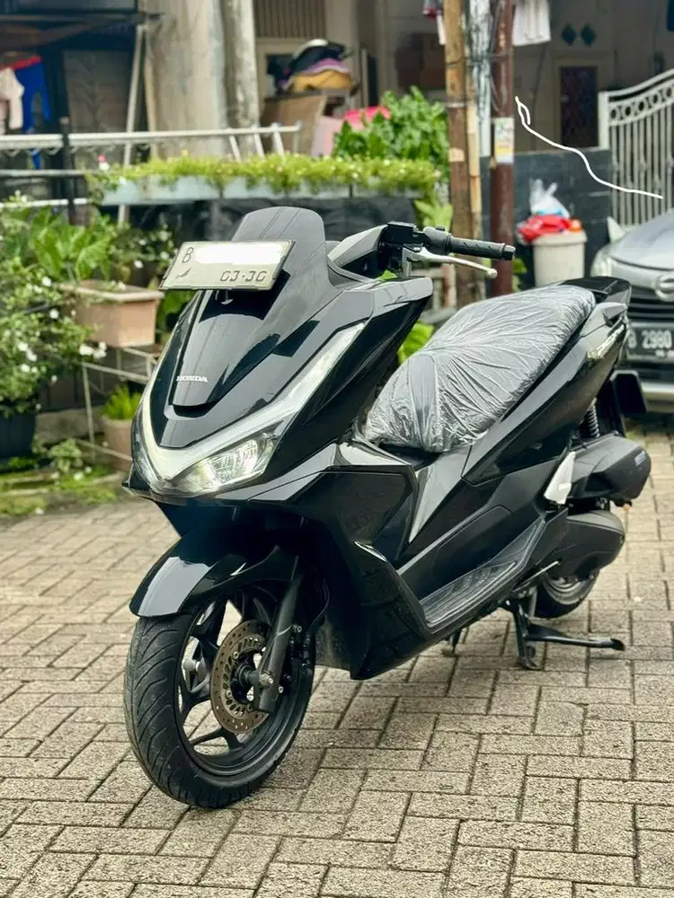 KM 588 PERAK! HONDA PCX NEW 2025 GRESS LIKE NEW PAJAK 03-2026