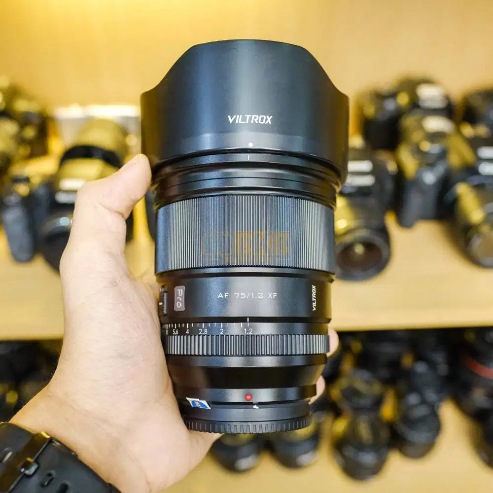 Lensa Viltrox AF 75mm 1.2 XF Pro for Fujifilm Fullset Mulus