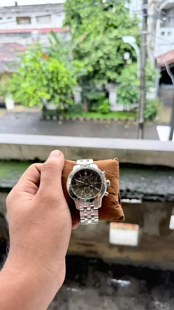 tissot prs 200 chronograph