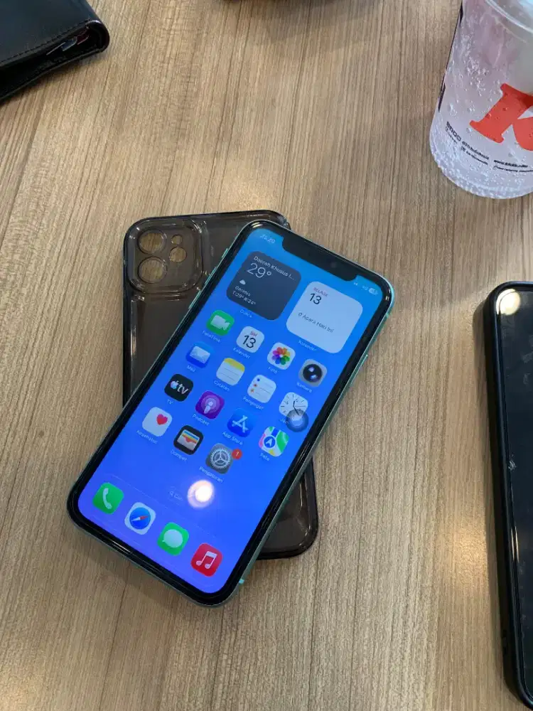 JUAL CEPAT IPHONE 11 64GB