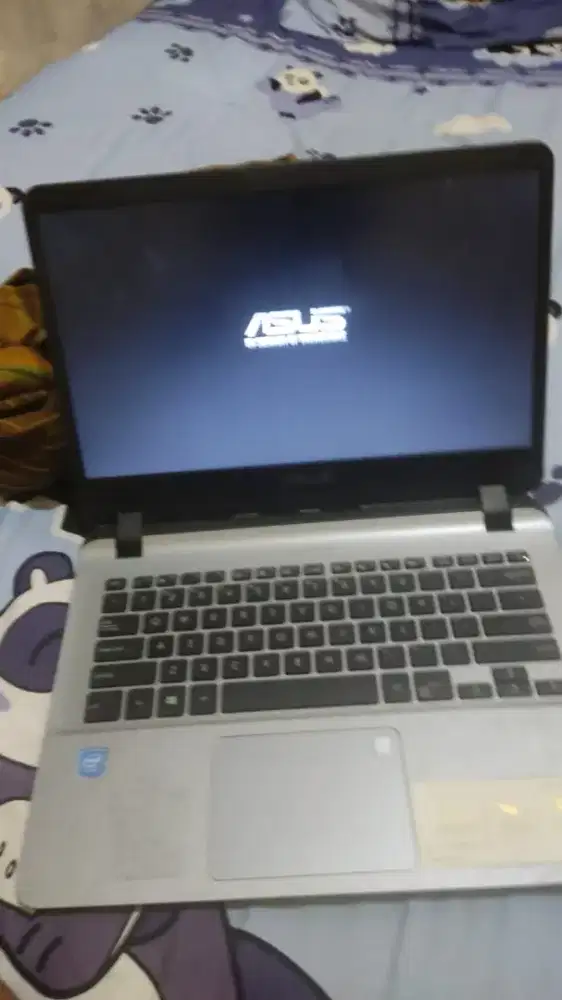 Laptop bekas baik