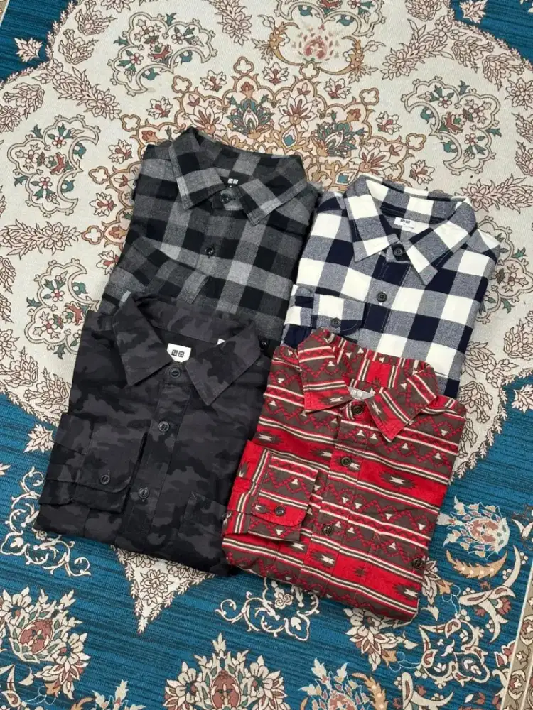 KEMEJA FLANNEL UNIQLO