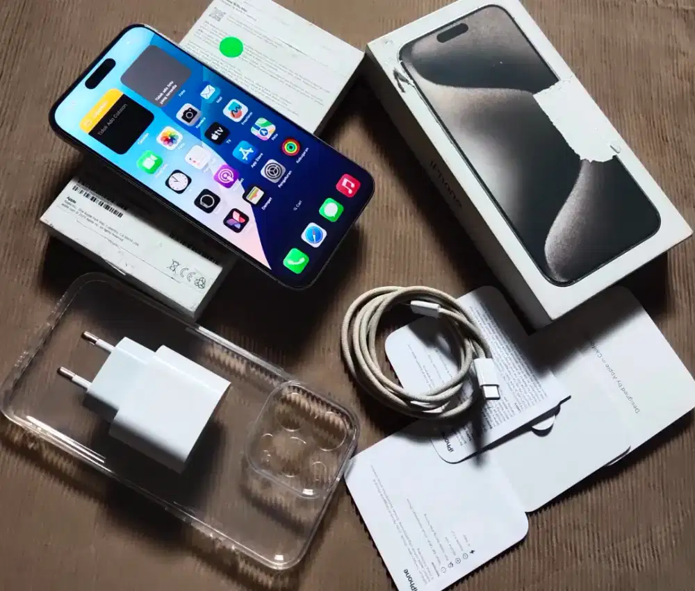 iPhone 15pro max 256GB iBox