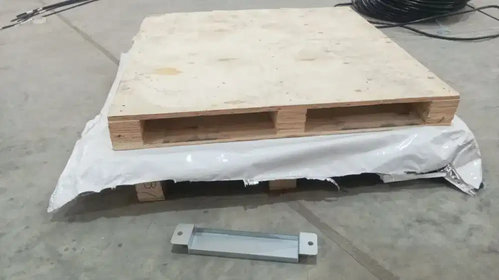 triplek bekas/palet bekas box