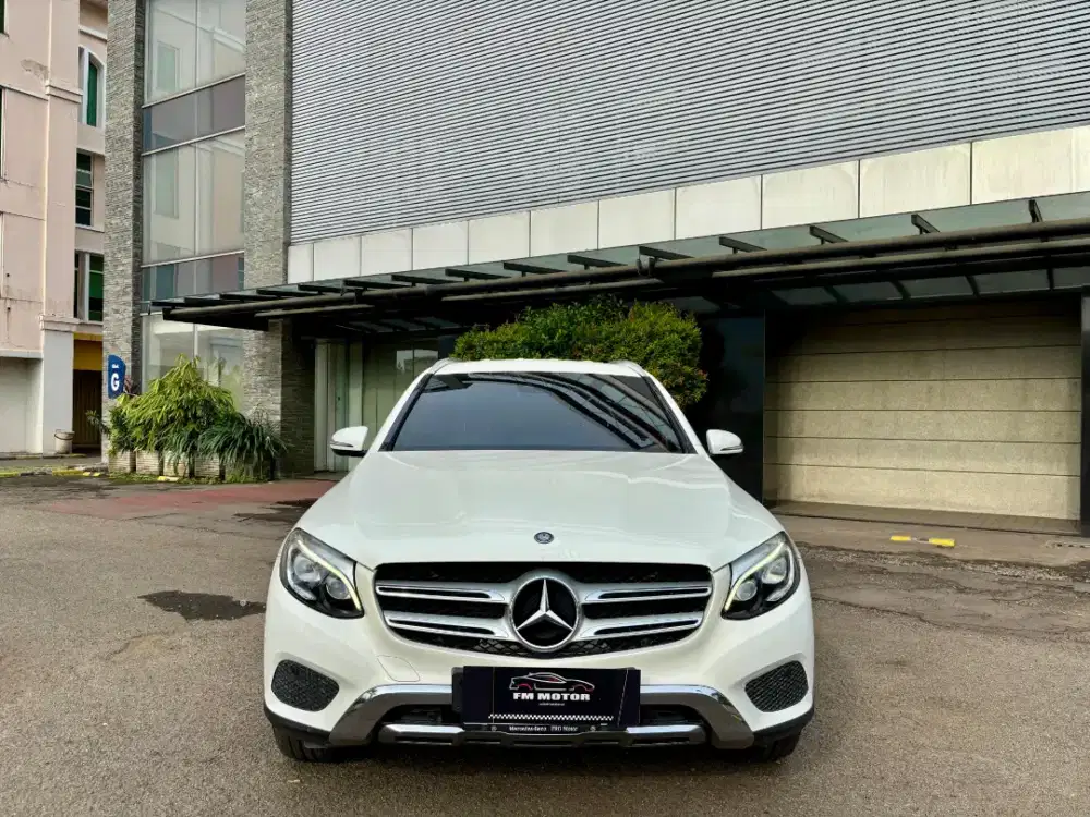 Mercedes-Benz GLC250 Exclusive 2016 AT 2.0,Odo 18Ribuan, Pajak Panjang