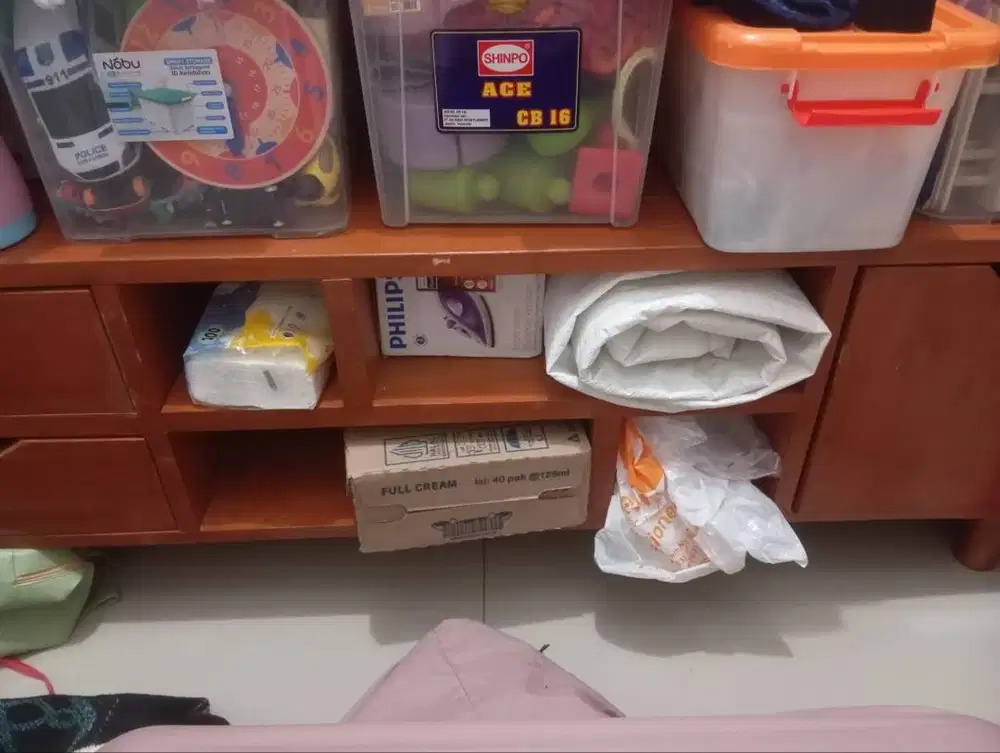 Meja TV ukuran 120x30 tinggi 40