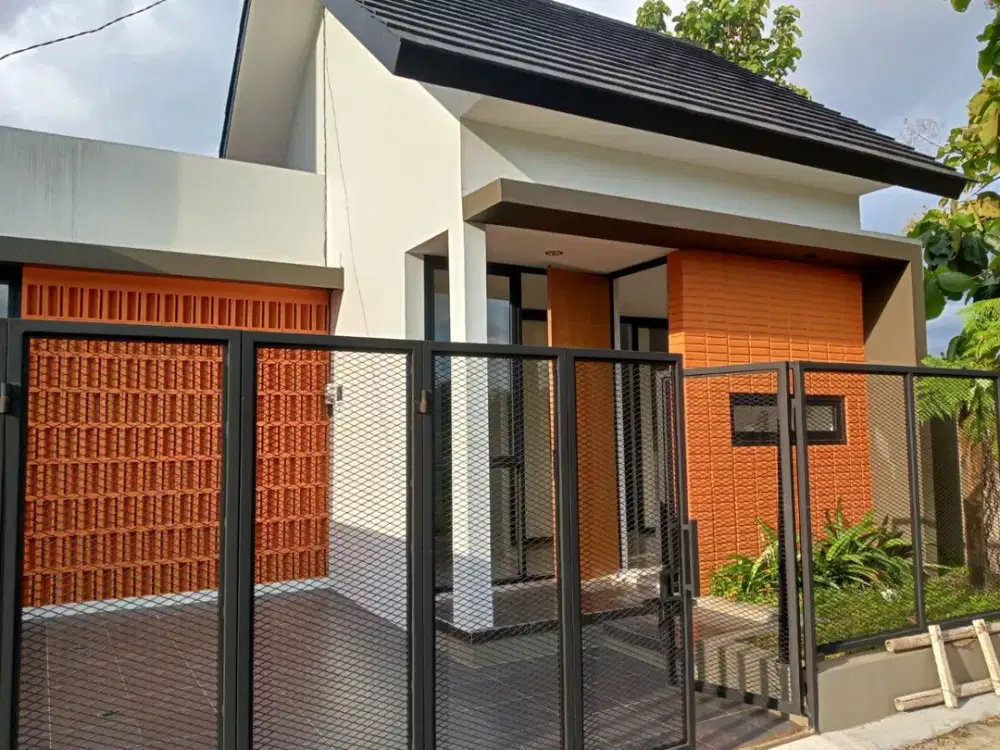 Rumah Nuansa Villa Asri View Sawah Dekat Kampus UII