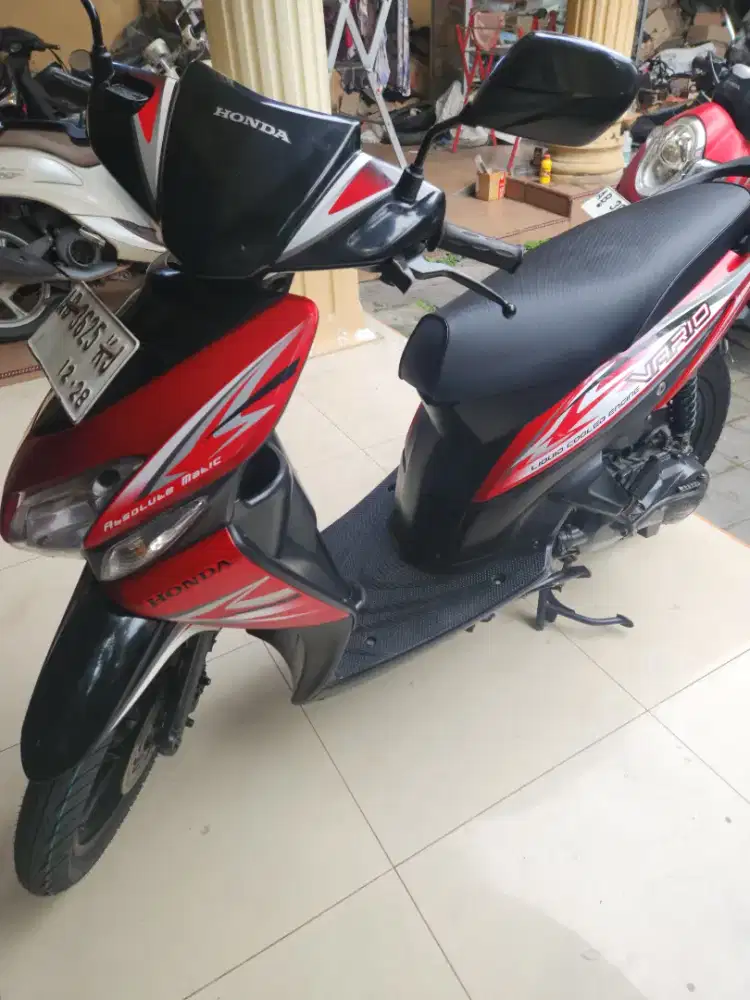 Vario 110 merah hitam 2013 terawat mulus Gbm