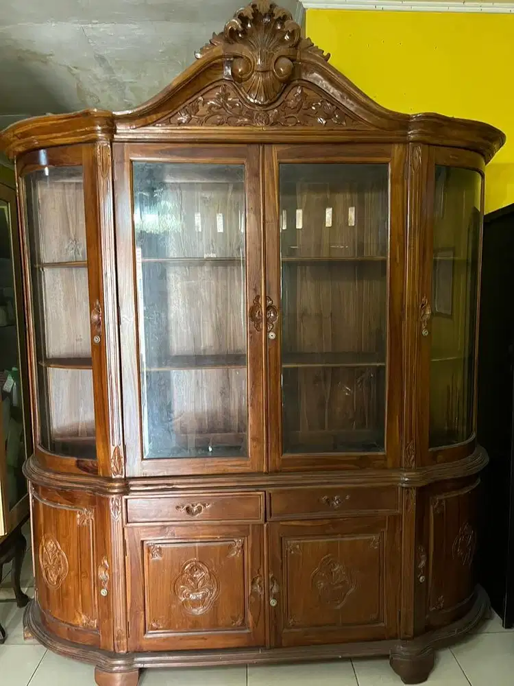 Lemari Jati 4 Pintu + Kaca