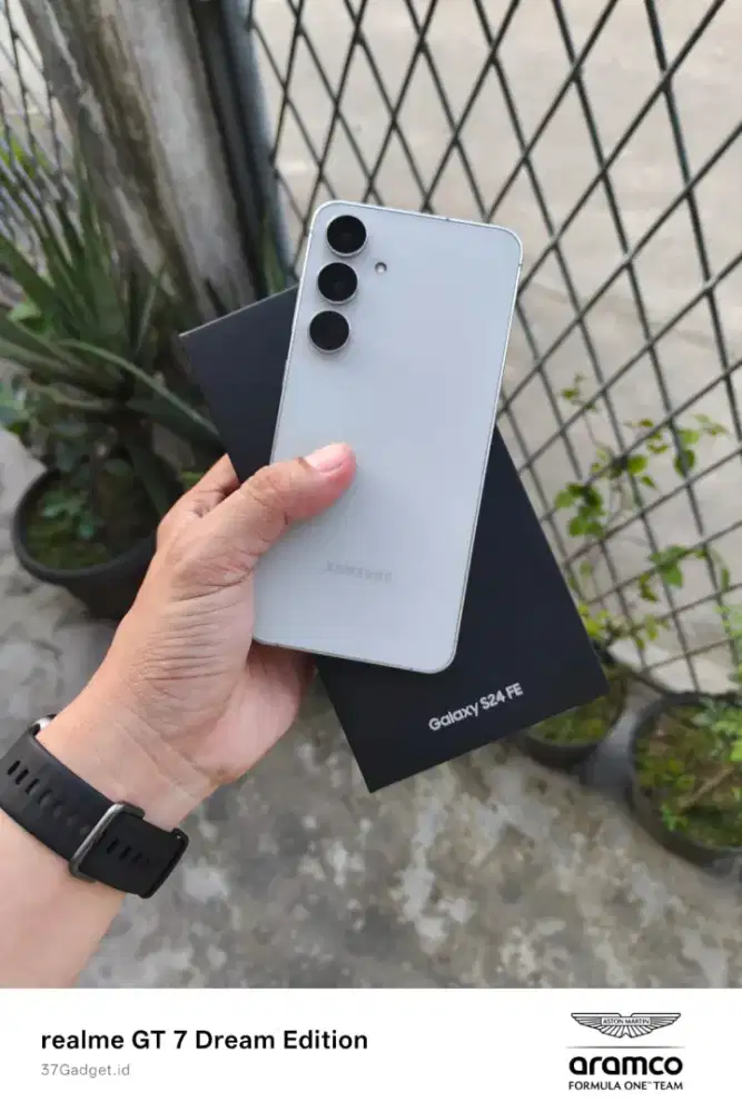 Samsung S24 FE 5G 8/256 Garansi Resmi Mei 2026