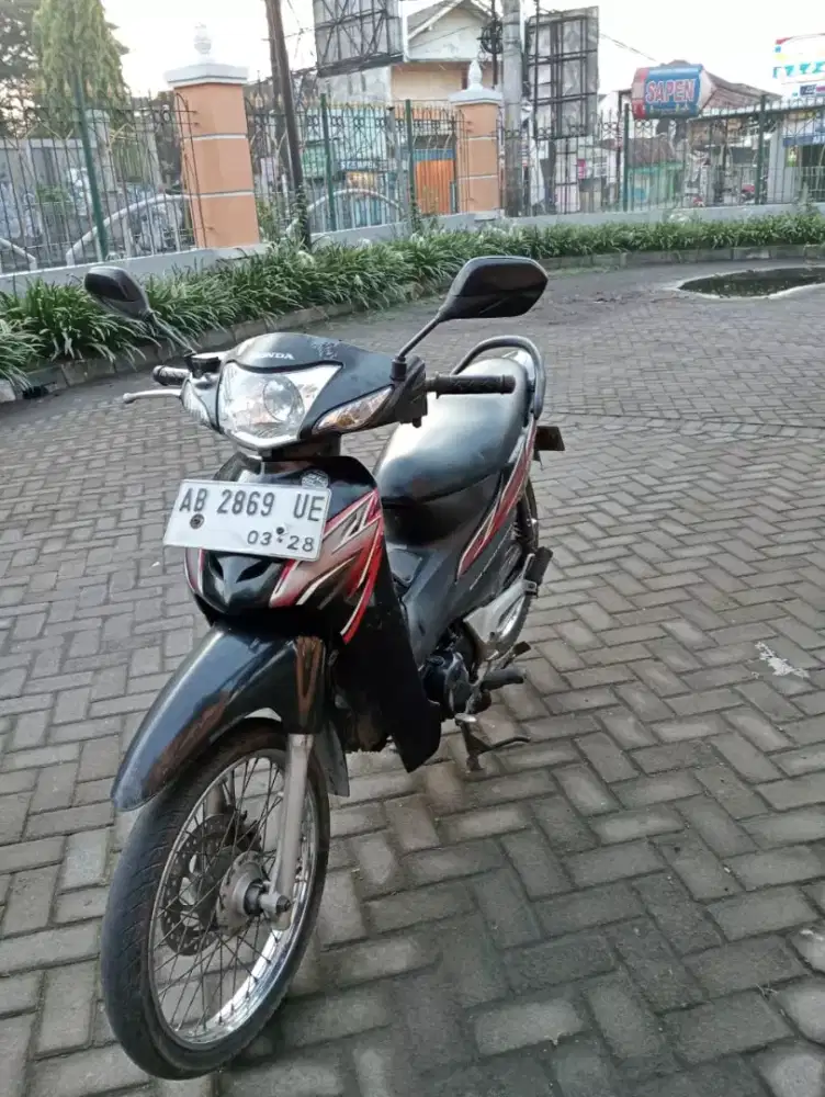 Honda supra fit 2008 ab sleman TANGAN PERTAMA