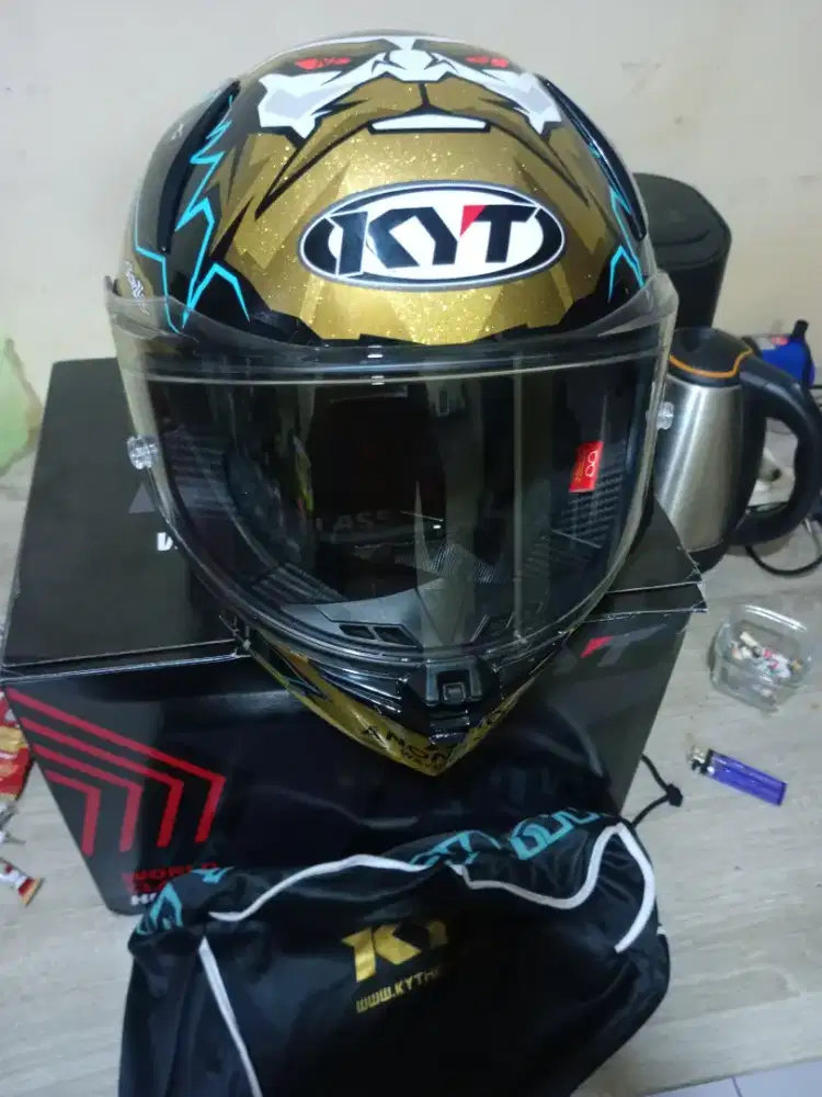 Helm KYT R2R special edition Jaume Masia like new 99%