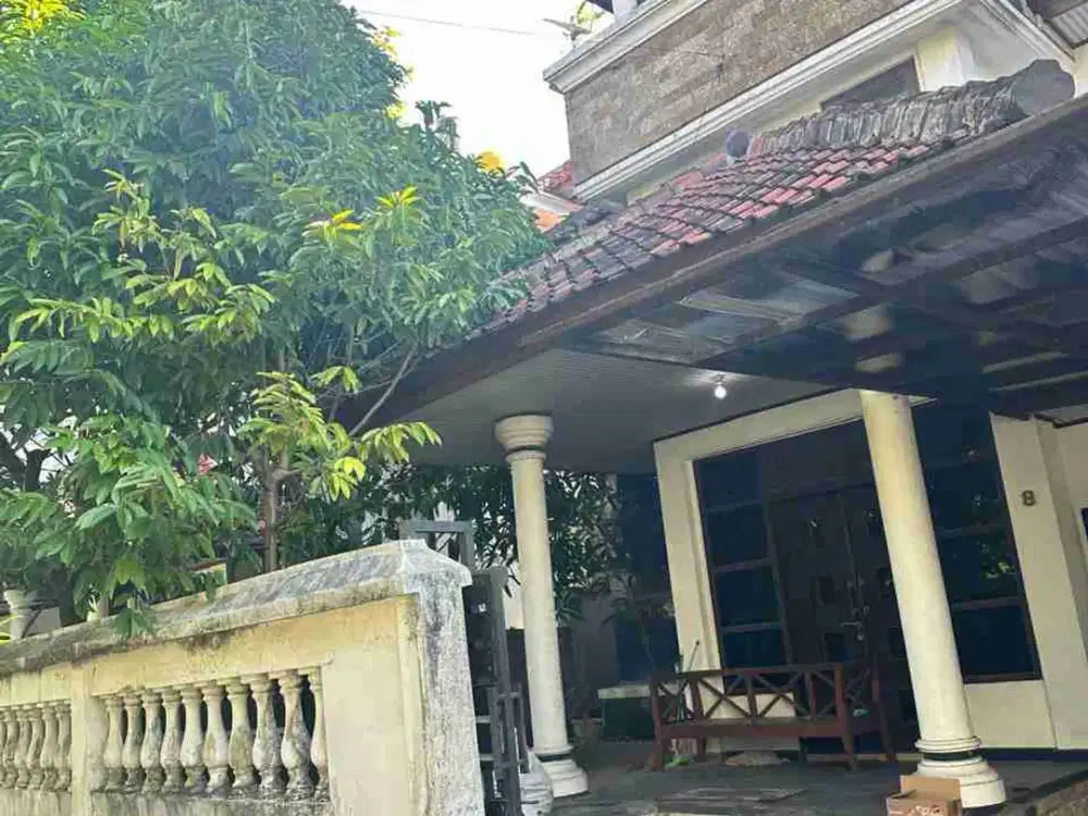 dijual rumah lantai 3 padang sambian kelod
