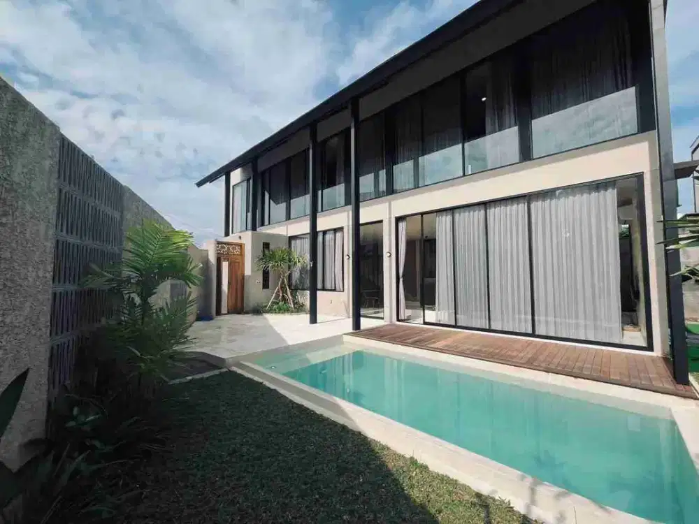 DISEWAKAN VILLA MEWAH FULL FURNISJ DEKAT PANTAI BRAWA LS