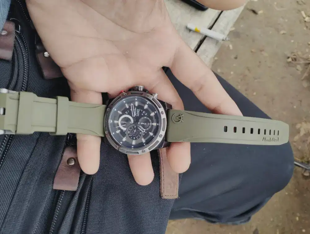 Jam tangan Alexandre Christie