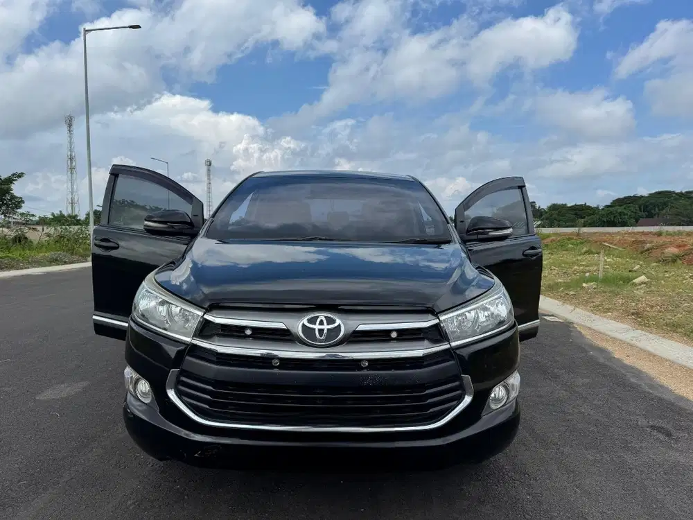 Dijual mobil Innova reborn tipe V 2.0 matic