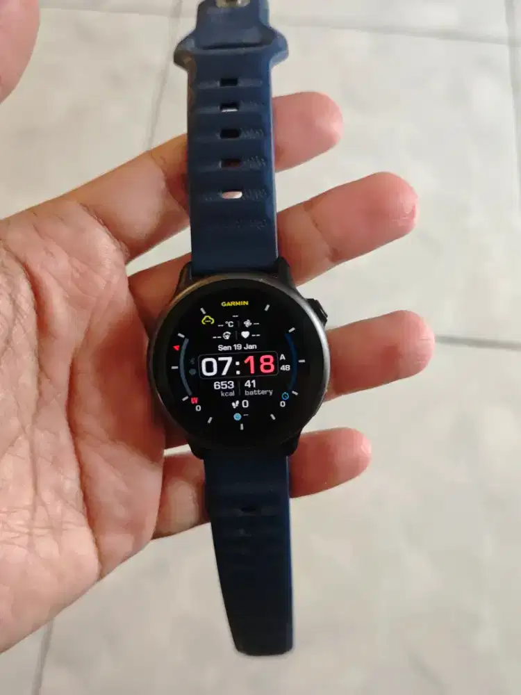 Jam smartwatch garmin vivo active 6 ori