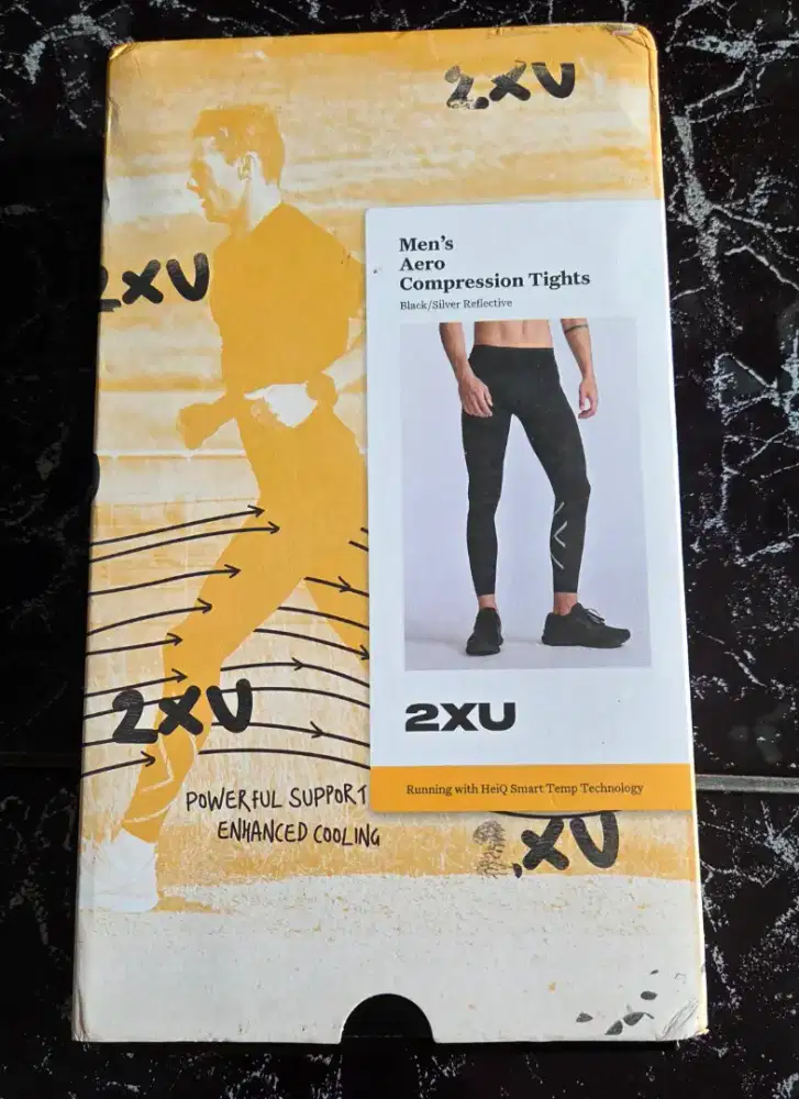 2XU aero compression tights