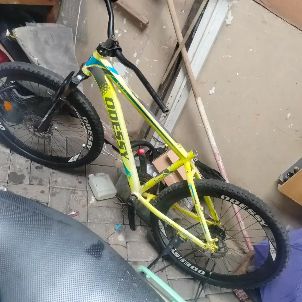 Sepeda Odessy ring 26 alloy