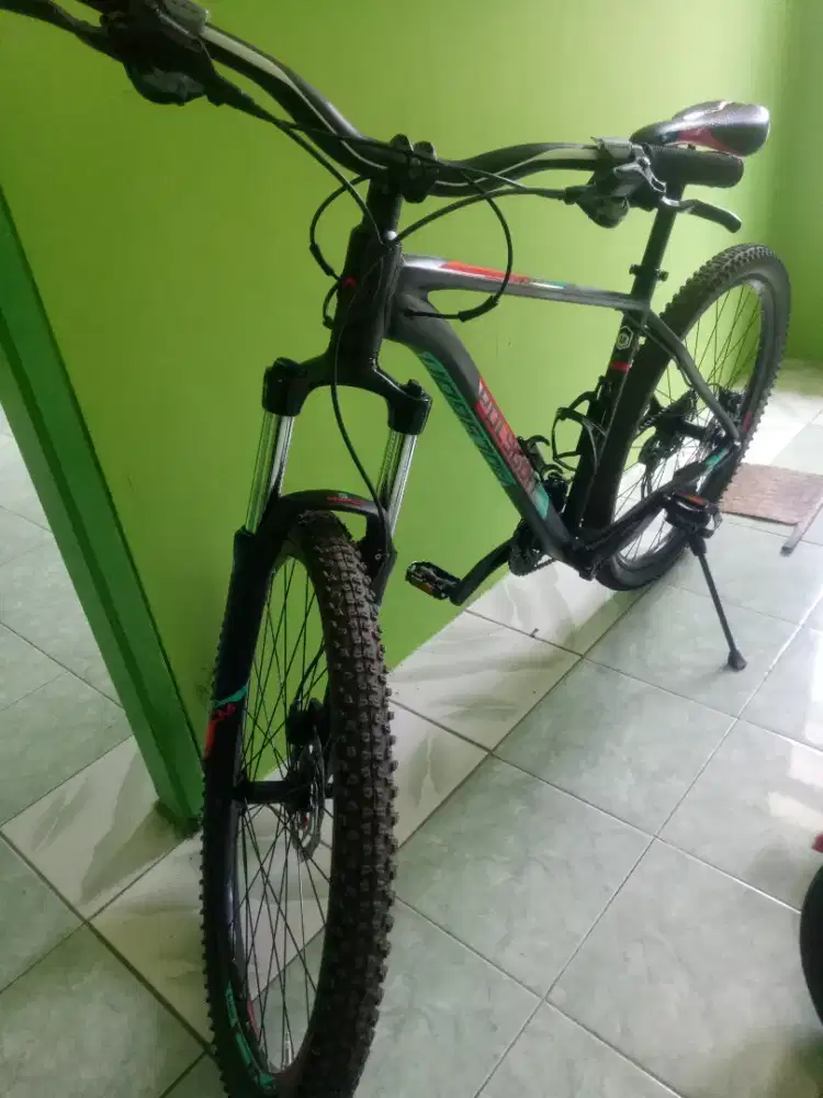 Sepeda Gunung MTB POLYGON XTRADA 5
